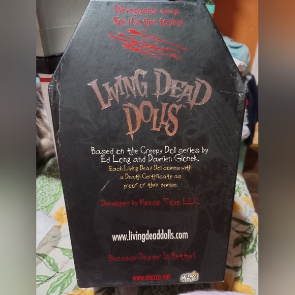 *VINTAGE* RARE Living dead doll double pack Nurse Necro and Dr Dedwin like new - Picture 10 of 11